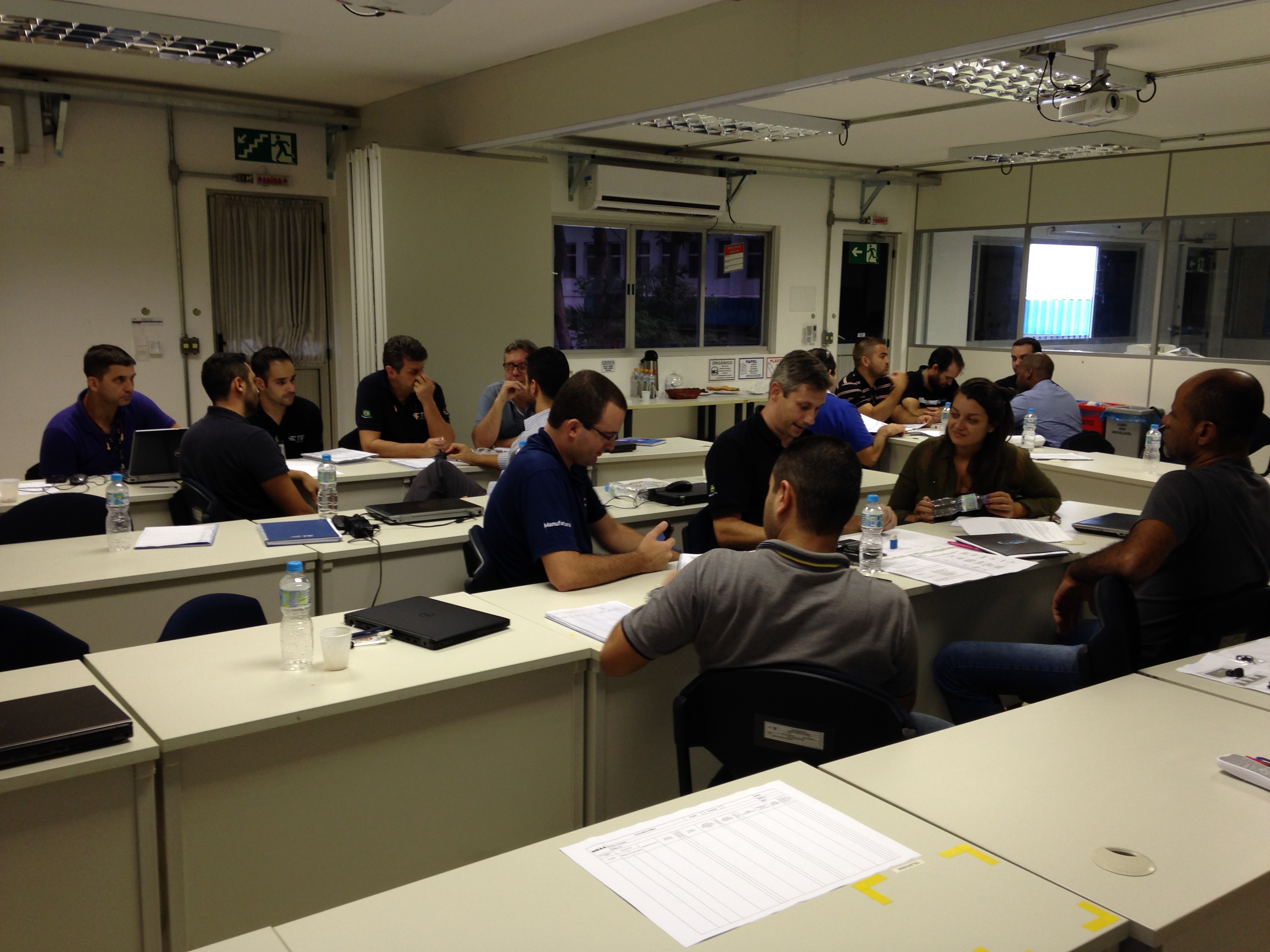 Aula pratica de FMEA de Projetos e Processos com as equipes da Tyco Electronics – Bragança Paulista
